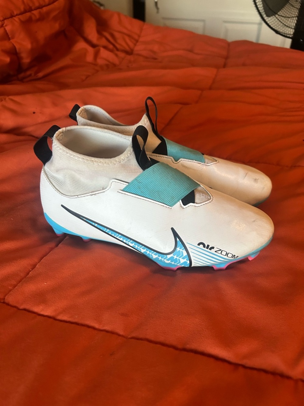 Nike White & Teal Slip-On Soccer Cleats with Air Zoom